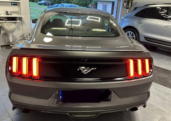 Ford Mustang cena 85000 przebieg: 120000, rok produkcji 2016 z Reda małe 16